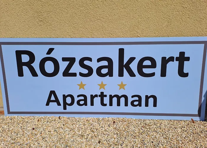 Rozsakert Apartman
